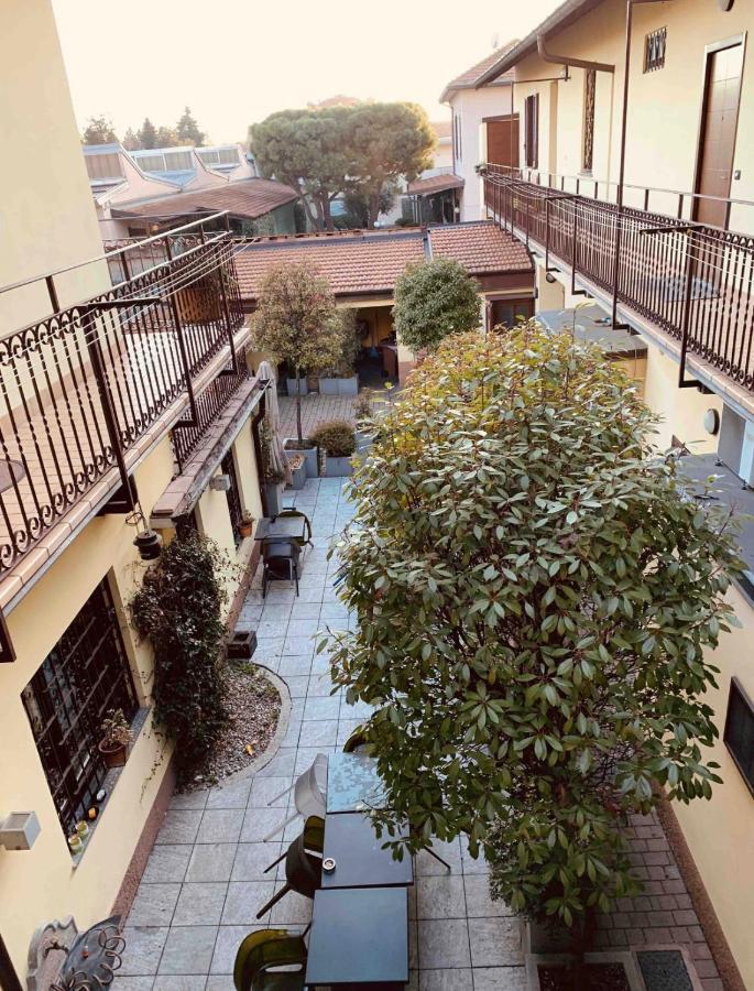 Maura'S B&B Gallarate Exterior foto